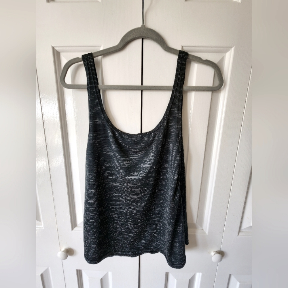 Young USA tank Size L